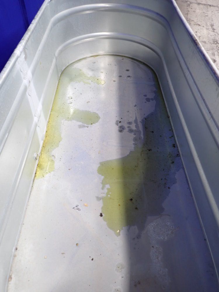 Countyline 94" X 33" X 23" Id Oval Galvanized Tank