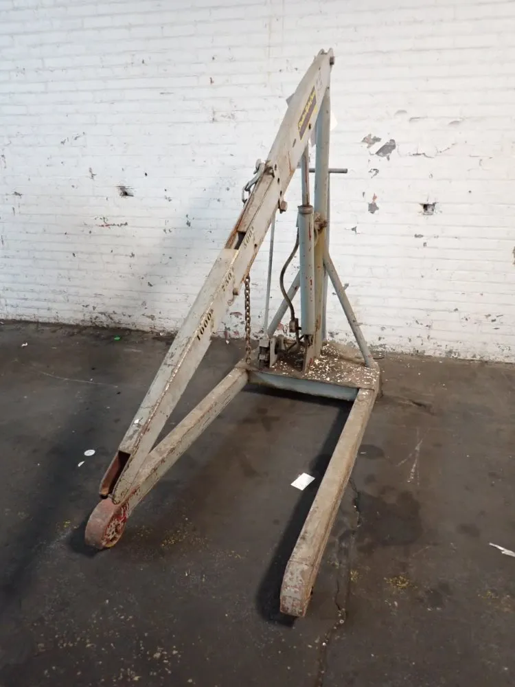 Stratton 1 Ton/2000 Lbs Hydraulic Crane