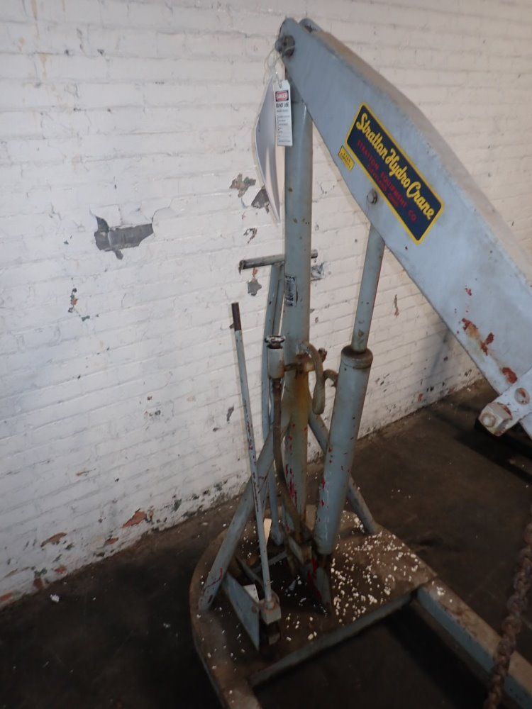 Stratton 1 Ton/2000 Lbs Hydraulic Crane