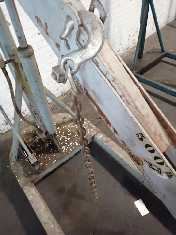 Stratton 1 Ton/2000 Lbs Hydraulic Crane