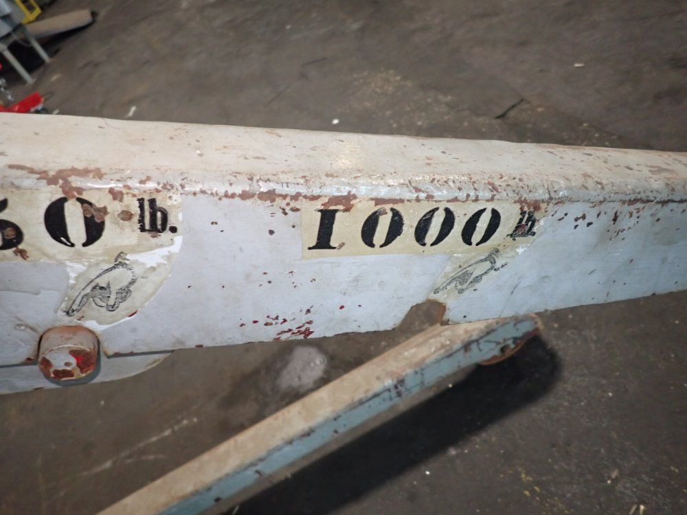 Stratton 1 Ton/2000 Lbs Hydraulic Crane