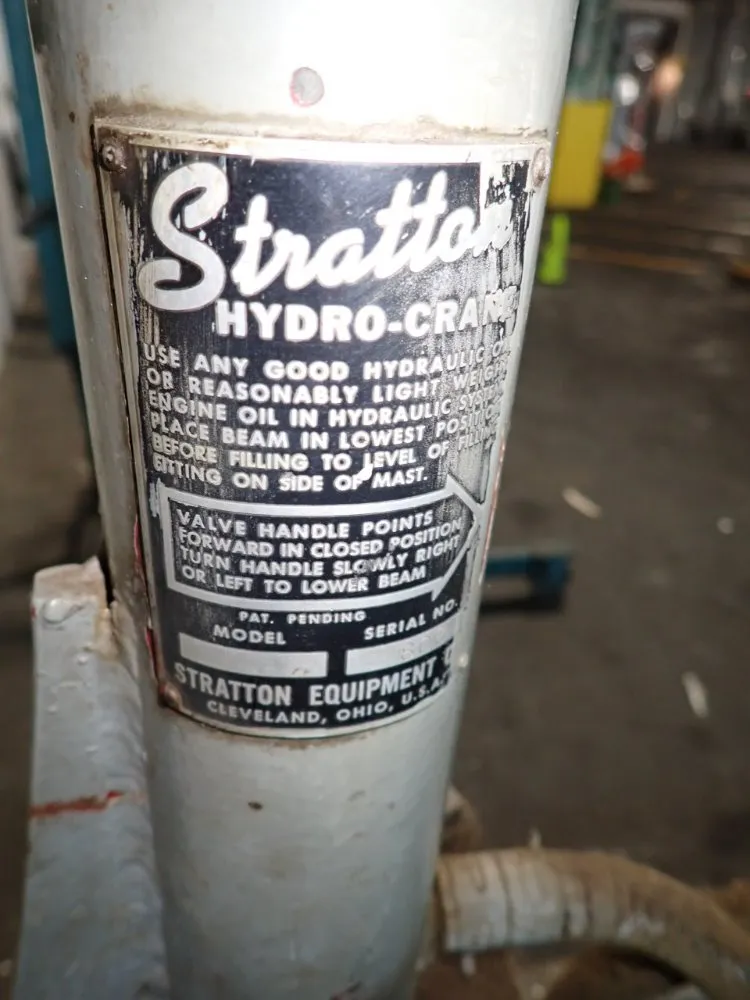 Stratton 1 Ton/2000 Lbs Hydraulic Crane