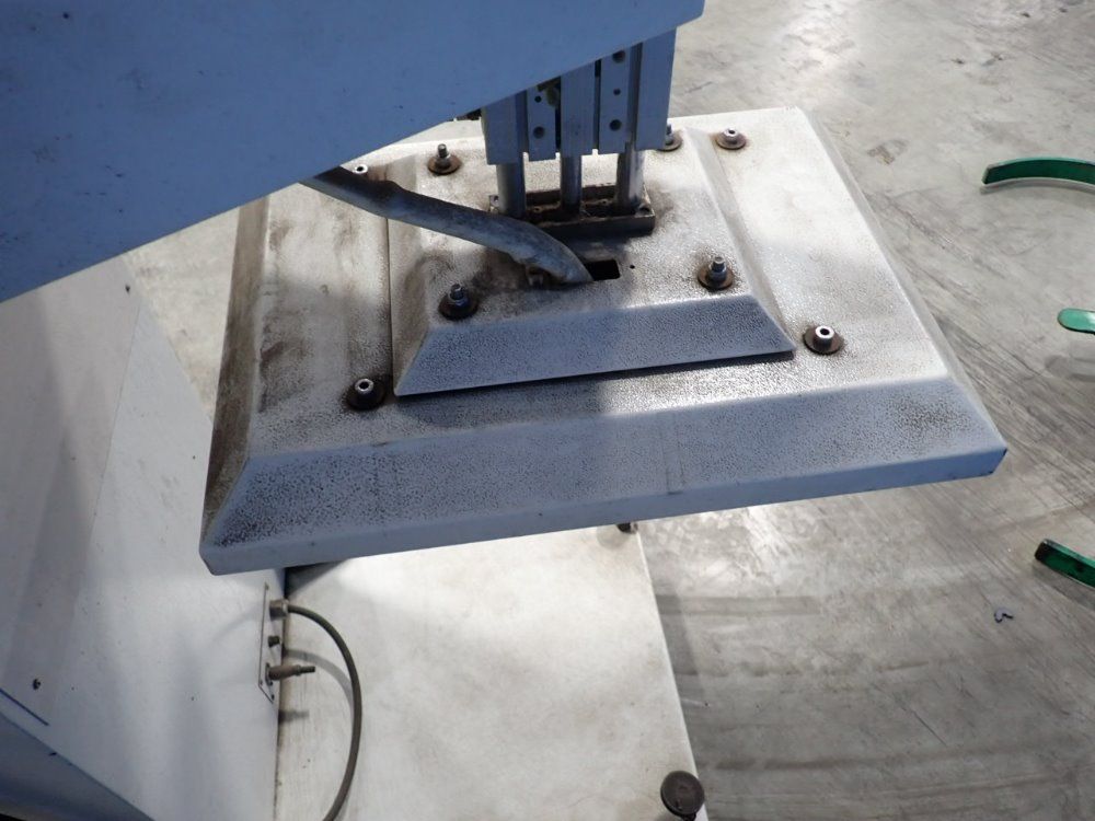 Cn Top 21" X 16" Print Press