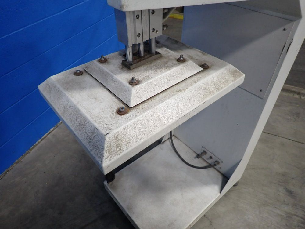 Cn Top 21" X 16" Print Press