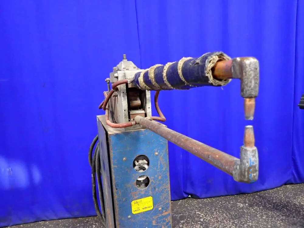 Miller 90 Amps Spot Welder - 20f1
