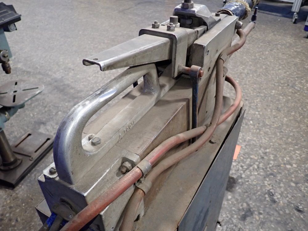 Miller 90 Amps Spot Welder - 20f1