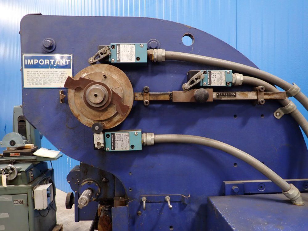 Pacific Tri-acro 11.22 Ton Press Brake - 17-4