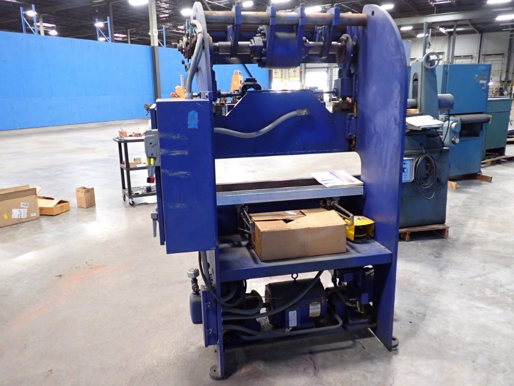 Pacific Tri-acro 11.22 Ton Press Brake - 17-4