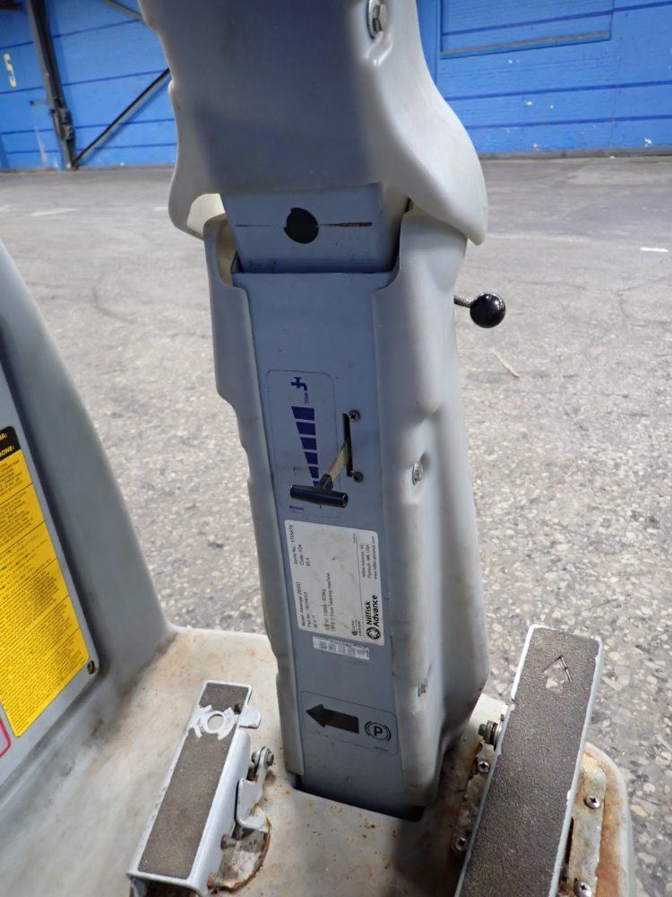 Nilfisk Aprox 36" Advenger 2600d Floor Scrubber - Advenger 2600d