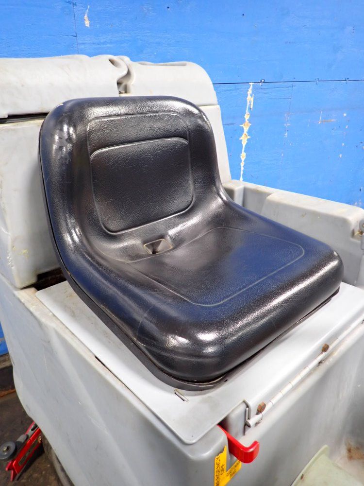 Nilfisk Aprox 36" Advenger 2600d Floor Scrubber - Advenger 2600d