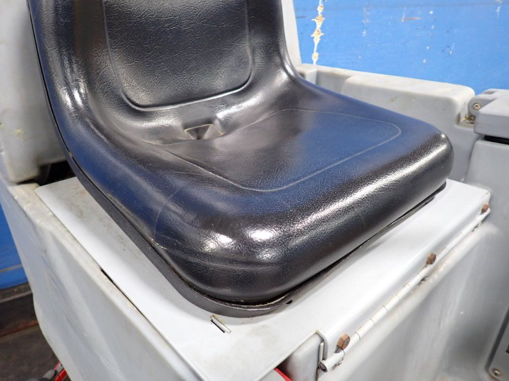 Nilfisk Aprox 36" Advenger 2600d Floor Scrubber - Advenger 2600d