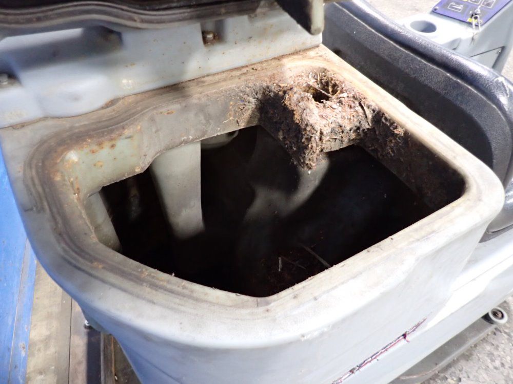 Nilfisk Aprox 36" Advenger 2600d Floor Scrubber - Advenger 2600d