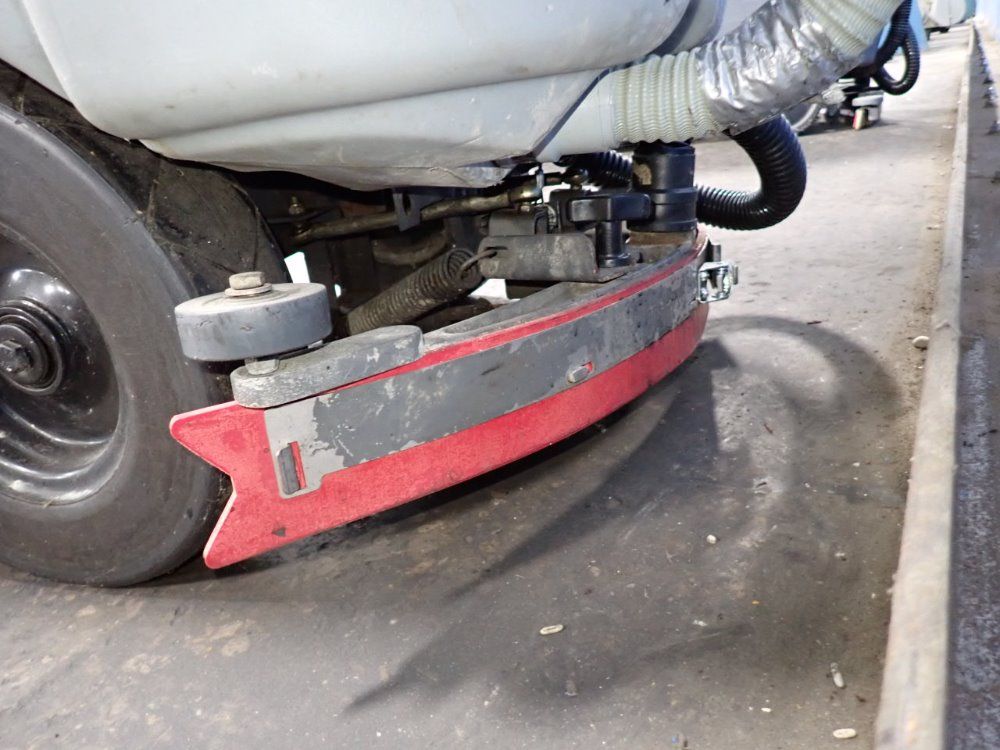 Nilfisk Aprox 36" Advenger 2600d Floor Scrubber - Advenger 2600d