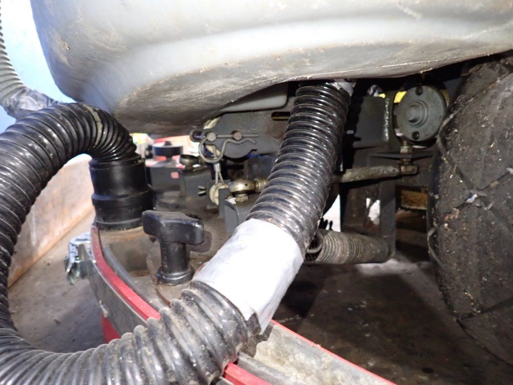 Nilfisk Aprox 36" Advenger 2600d Floor Scrubber - Advenger 2600d