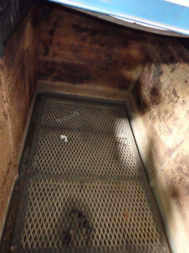 71" X 35" X 38" Id Containment Unit