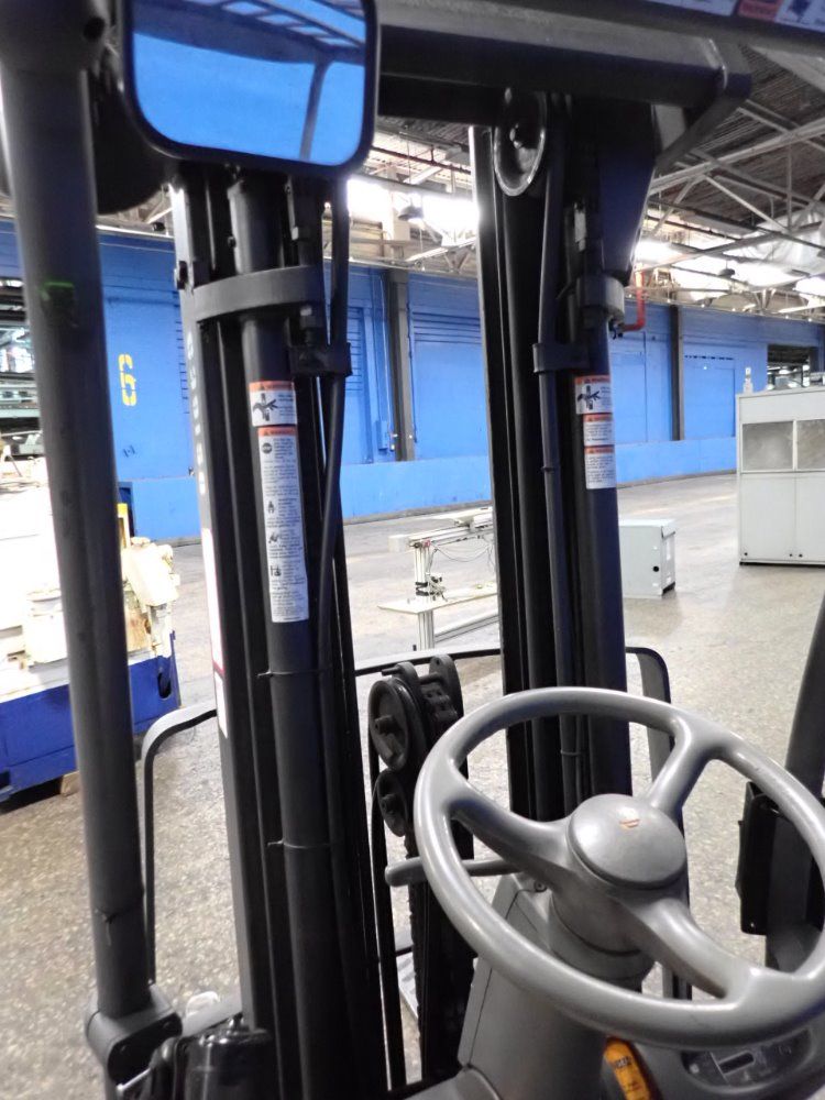 Crown 3700 Lbs 4500 Series Electric Forklift - 4500 Series