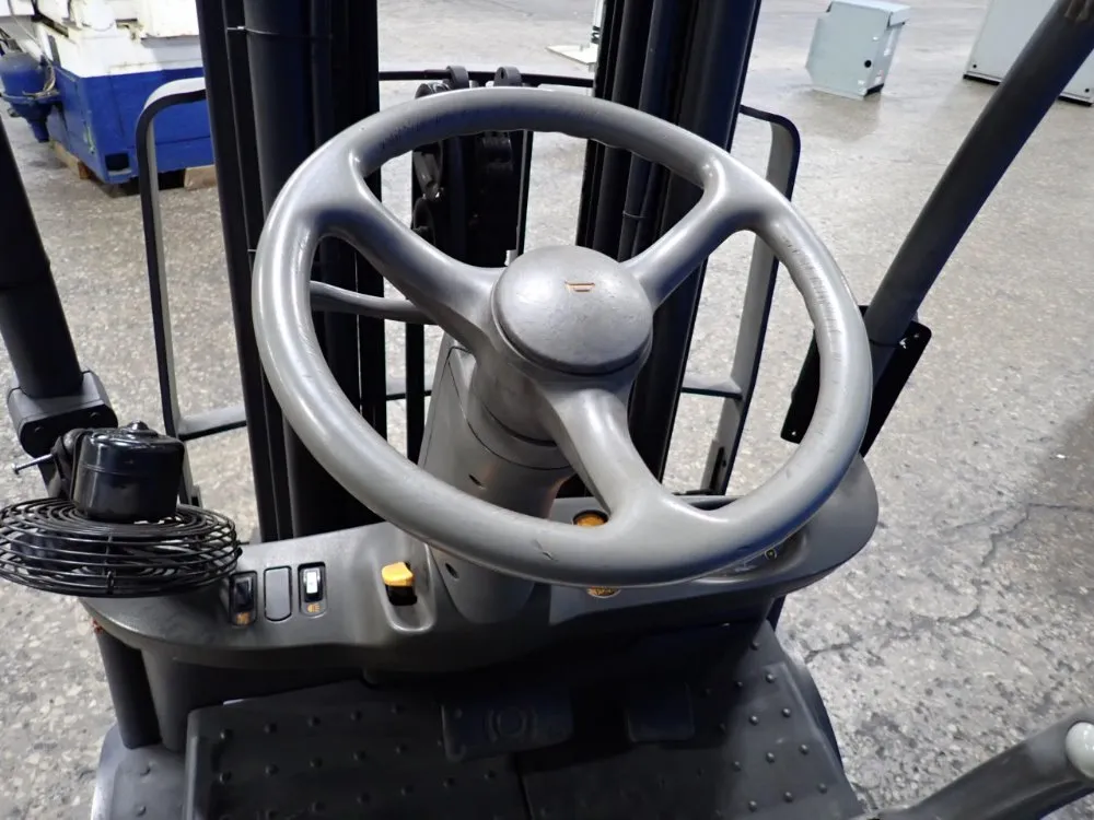 Crown 3700 Lbs 4500 Series Electric Forklift - 4500 Series