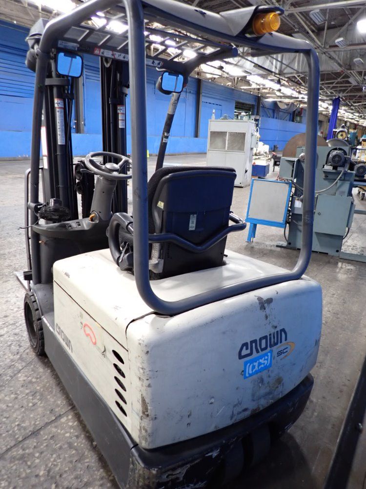 Crown 3700 Lbs 4500 Series Electric Forklift - 4500 Series