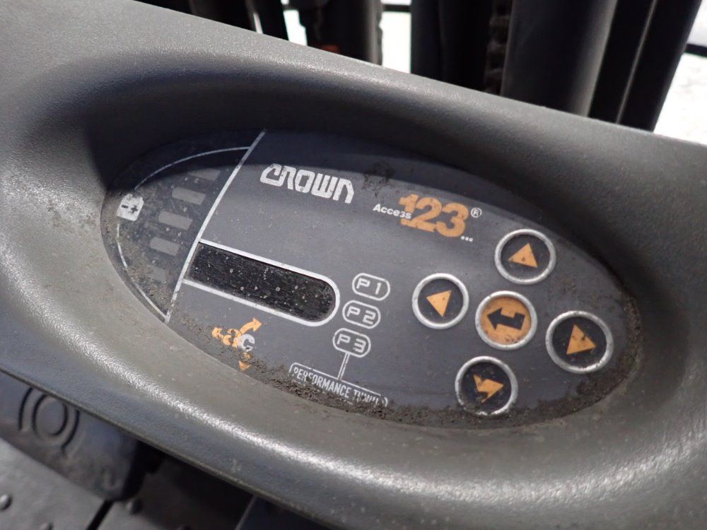 Crown 3700 Lbs 4500 Series Electric Forklift - 4500 Series