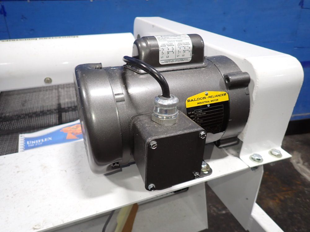 Midwestern 36" X 22" Universal Vibrating Screen