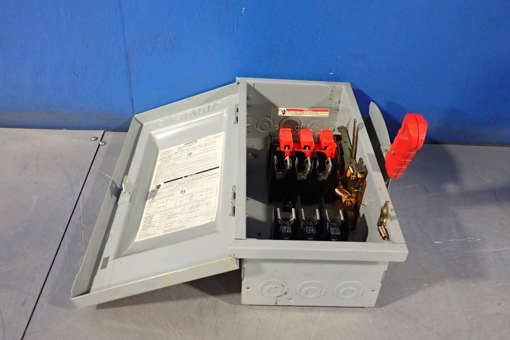 Siemens 30a Fusible Disconnect - Hf361