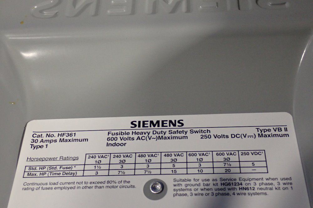 Siemens 30a Fusible Disconnect - Hf361