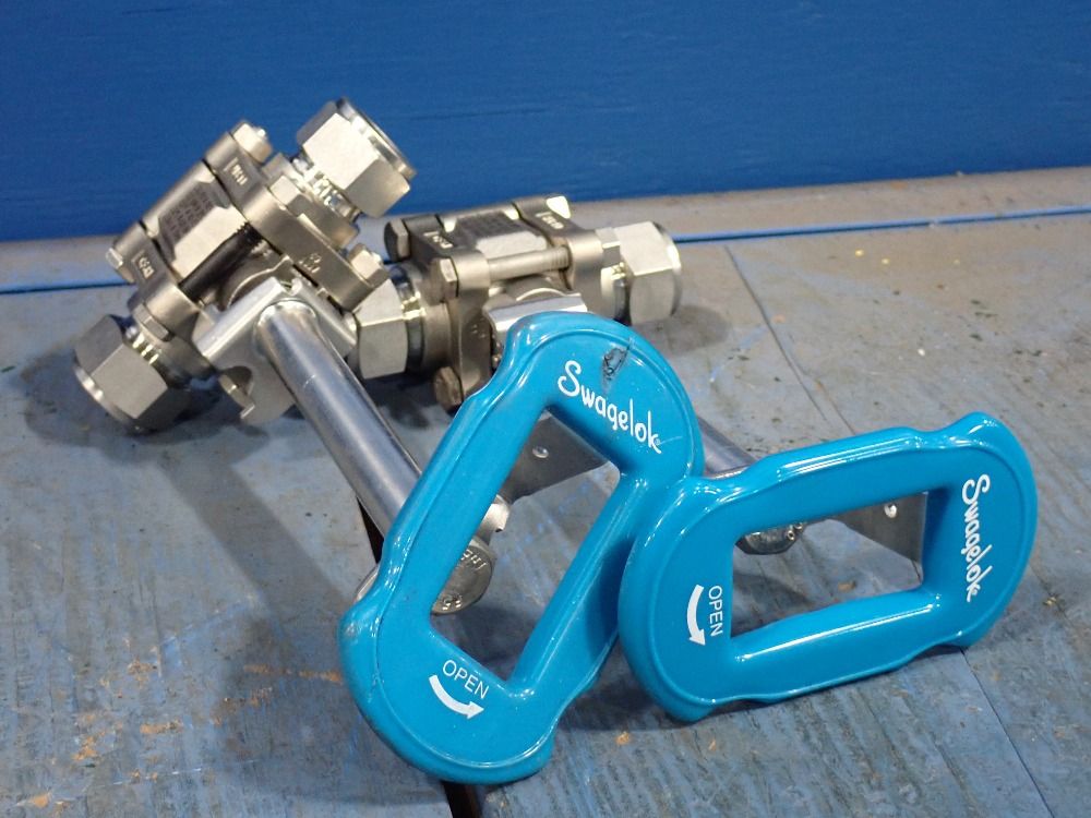 Snagelok 2200 Psi@100Â° 3/4" Ball Valves - Ss-63ts12