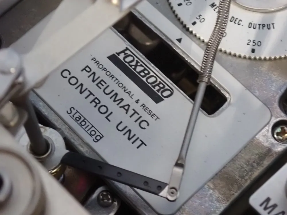 Foxboro 4-20ma Pneumatic Temperature Control - 43ap-fa52c