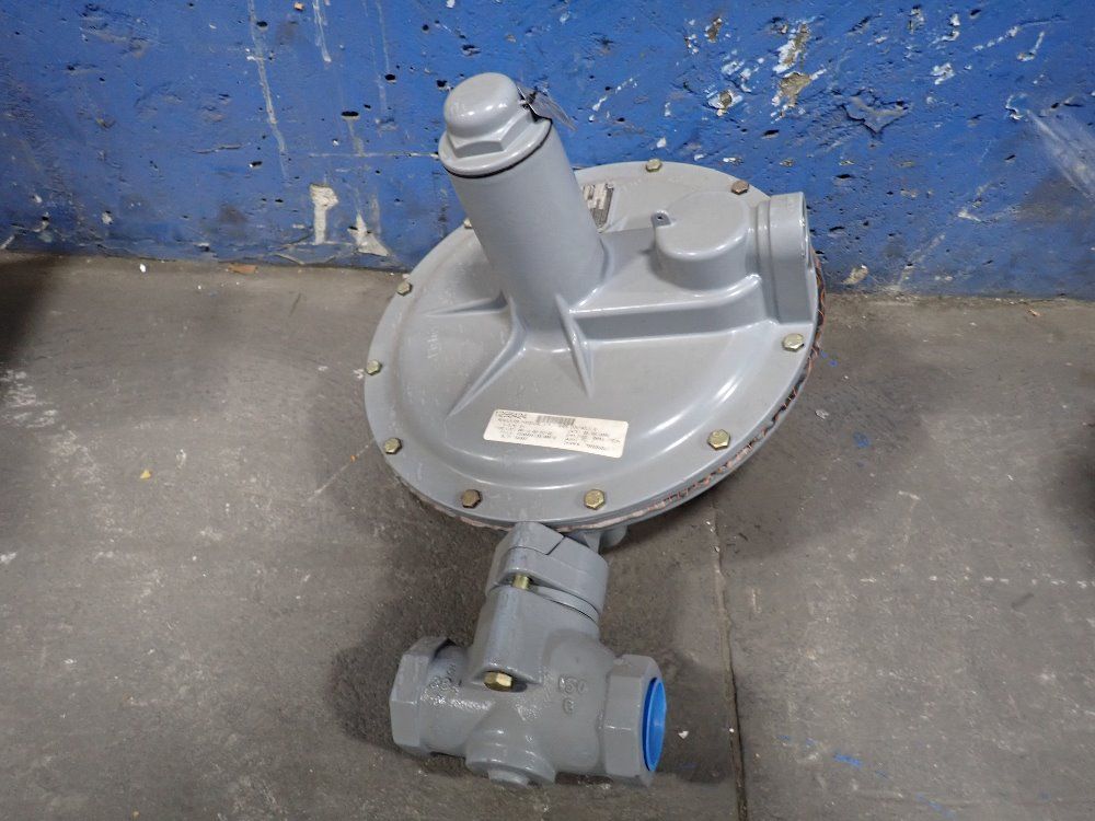 Fisher Controls Pressure Regulator