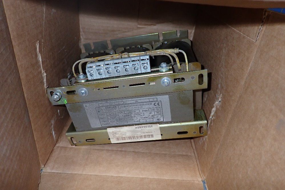 Aralar 4000va Transformer - Aut4