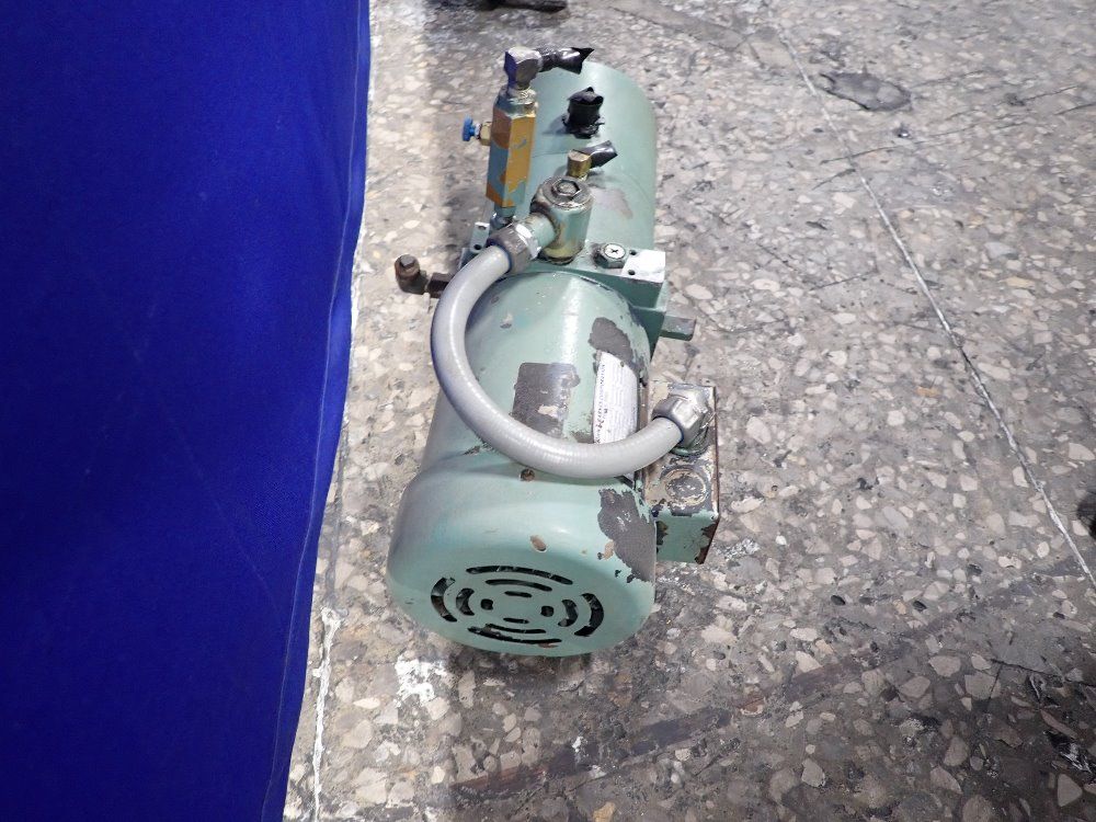 John S Barnes Corp Pump - C6t17f22a