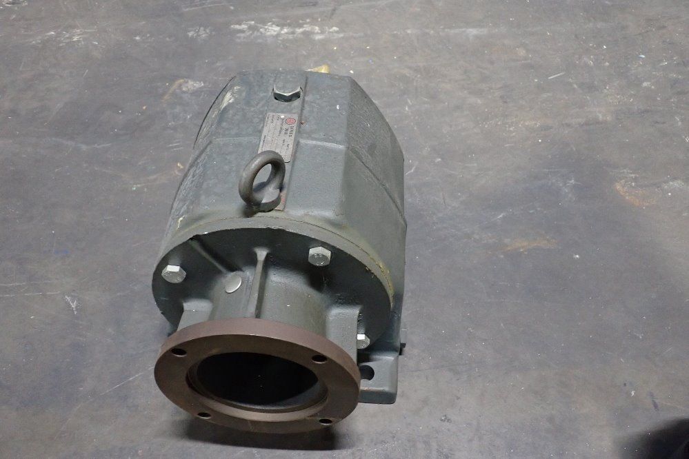 Us Motors 100:1 Ratio Gear Reducer - Series 300