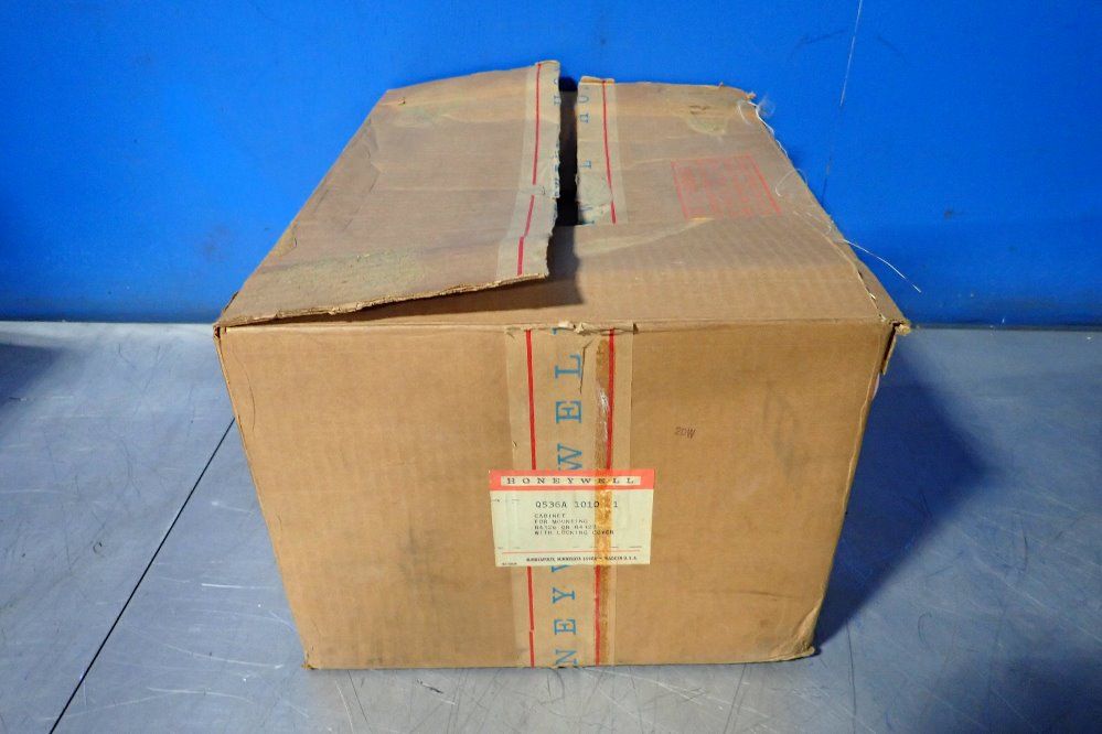 Honeywell Mounting Cabinet - 01536a10101