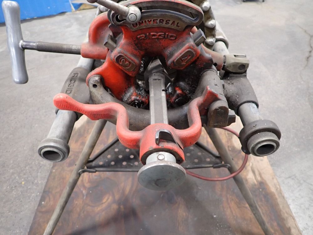 Rigid Pipe Threader - No. 300