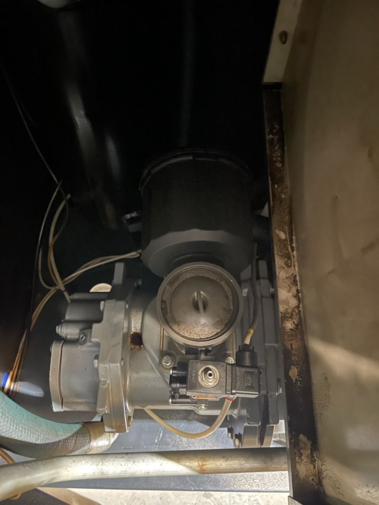 Quincy 22kw Compressor - Qgdv-30