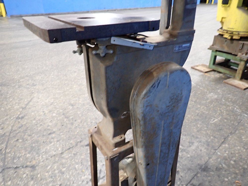 Delta 13 1/2" Vertical Band Saw