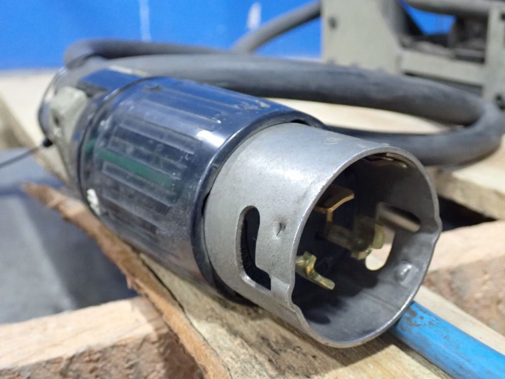 Miller Electric Mfg. Co. 22.95 Kw Welder W/wire Feeder - Axcess 450