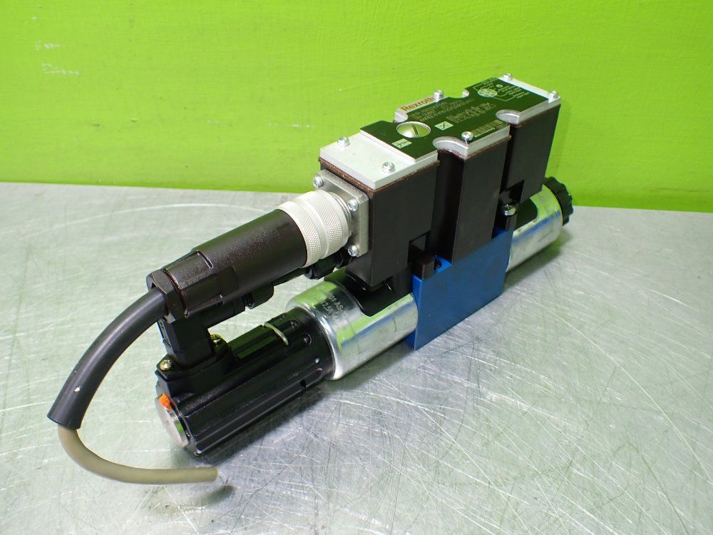 Rexroth R900907440 Directional Hydraulic Valve. 4wree 6v16-22/g24k31/a1v - R900907440