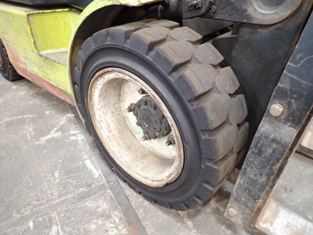 Clark 6000lbs Propane Forklift - Cgp30