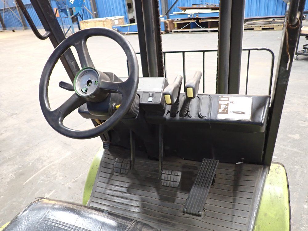 Clark 6000lbs Propane Forklift - Cgp30