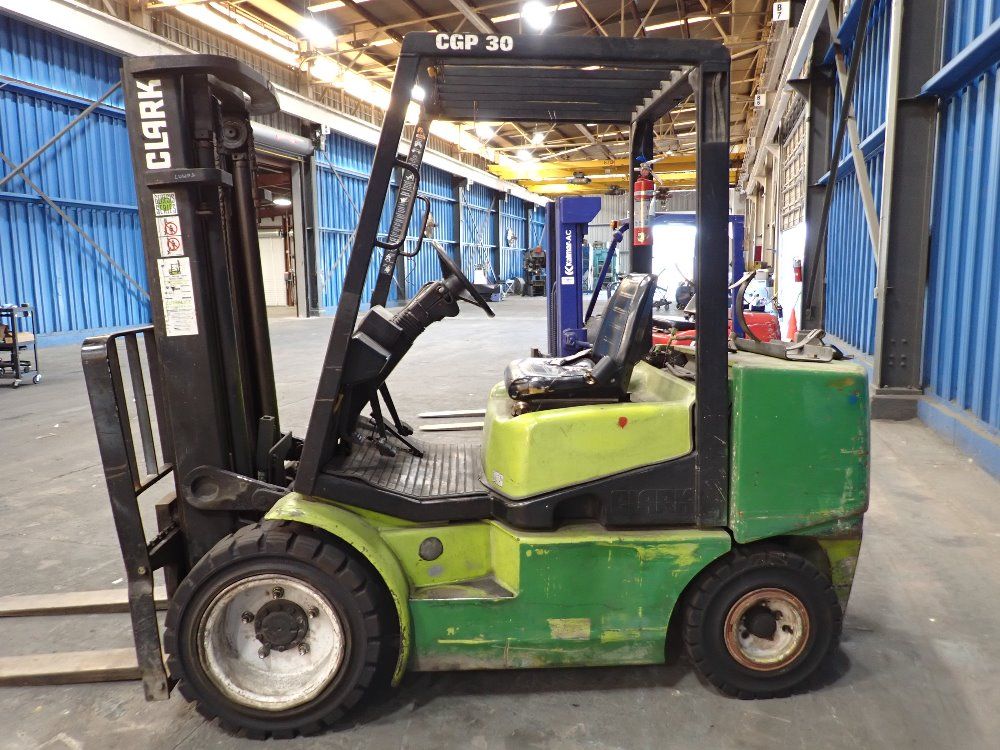 Clark 6000lbs Propane Forklift - Cgp30