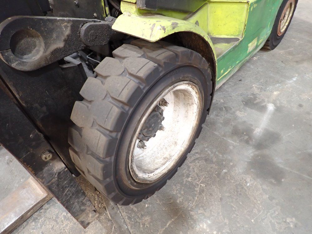 Clark 6000lbs Propane Forklift - Cgp30