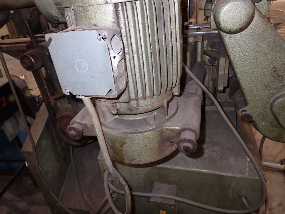 Holz Her Moulder - 1720