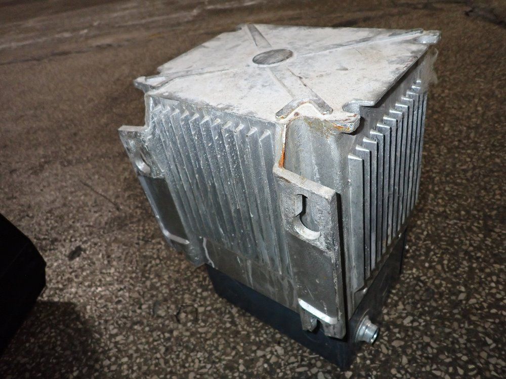 General Electric 10 Kva Transformer - 9y21b1006g2