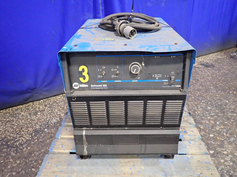 Miller 300 Amps Welder - Deltaweld 302