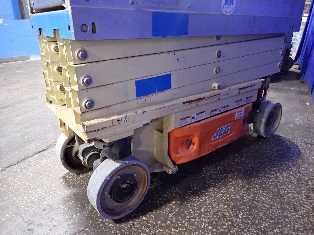 Jlg 500 Lbs Scissor Lift - 2630 Es