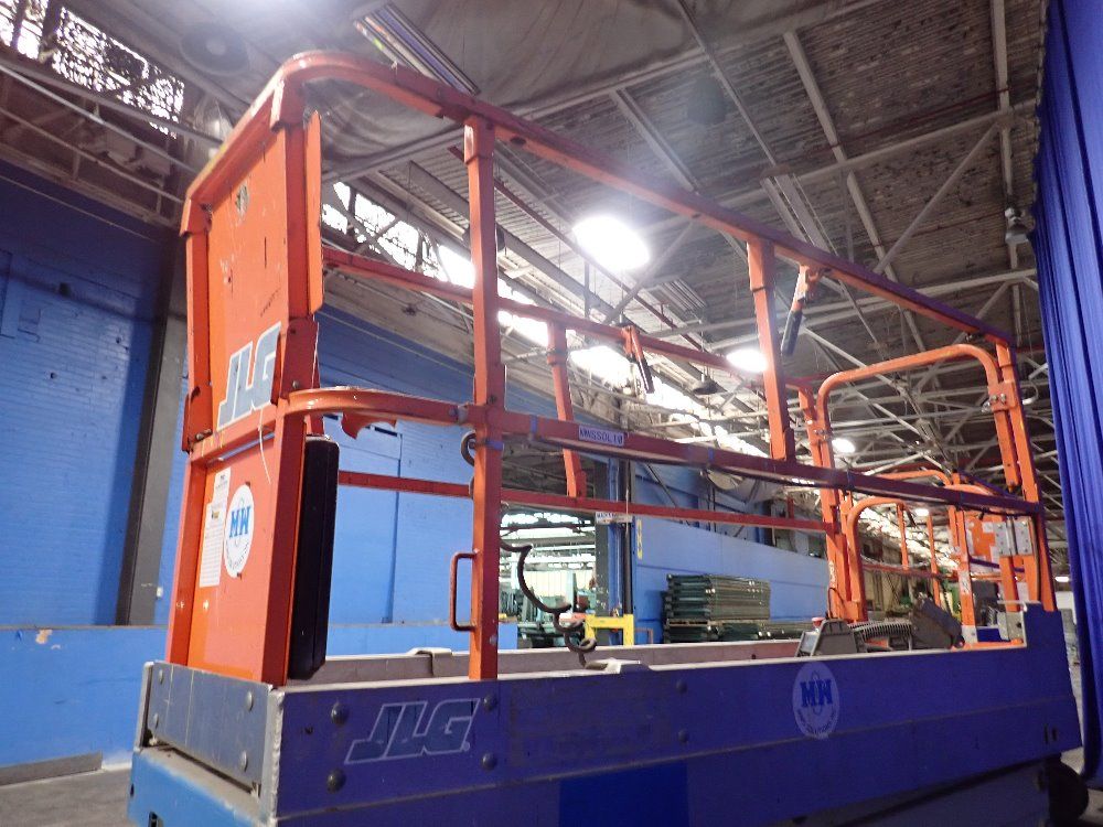Jlg 500 Lbs Scissor Lift - 2630 Es