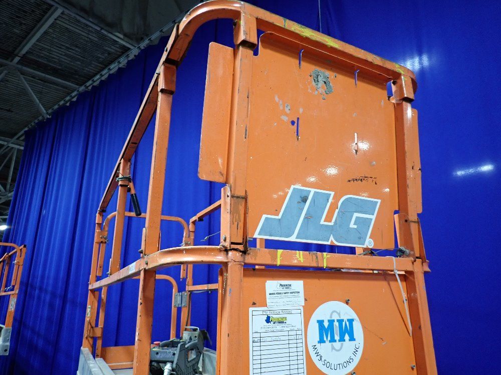 Jlg 500 Lbs Scissor Lift - 2630 Es