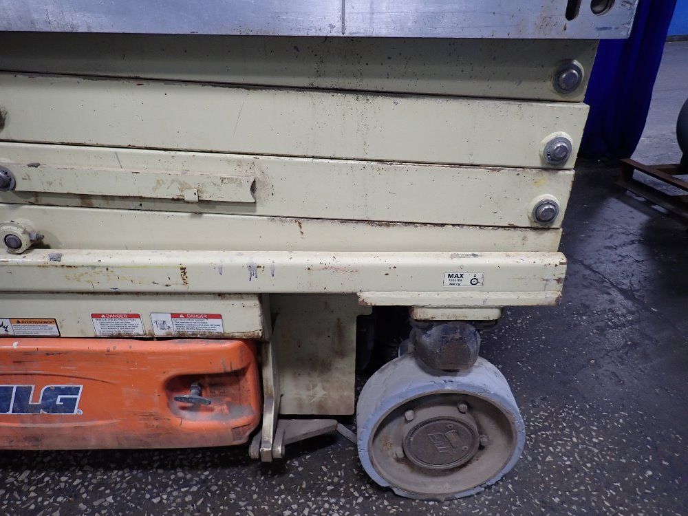Jlg 500 Lbs Scissor Lift - 2630 Es
