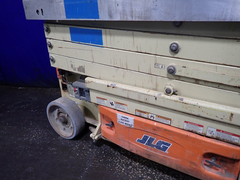 Jlg 500 Lbs Scissor Lift - 2630 Es